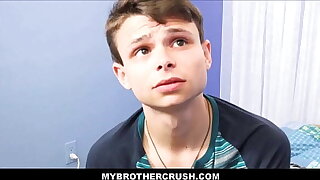 - Twink Austin Xanders Has Sex Adjacent to Before He Runs Away From Home POV