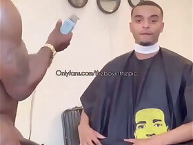 Erotic Barber / Putaria na Barbearia