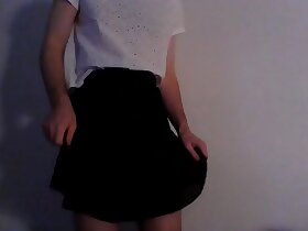 Secretary sneaking get off on the office for some fun