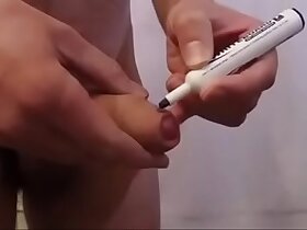 How a natural (uncircumcised) penis works