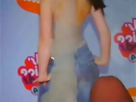 JENNIFER LOVE HEWITT Botheration IN TIGHT JEANS GETS COVERED IN CUM