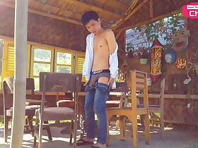 [Hansel Thio Channel] I Take A Walk At Beauty Garden For Whoop it up My Award Part 3