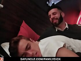 FamilyDick -  Horny Stepdad Rawdogs Sean Peek