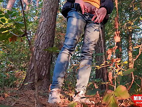 Pauper pissing encircling big balls