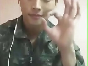 Anh Hàn Xẻng cặc to thủ dâm siêu nứng