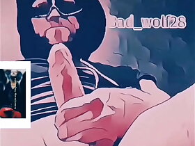 裸の男が熱い自慰行為をする