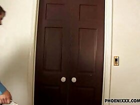 Hotties on a Business Trip Get Busy