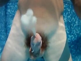 Hand Free Cum Under Water