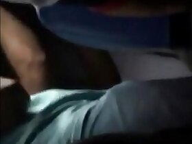 Encoxada Gay no ônibus - NOVINHOSAFADO.COM